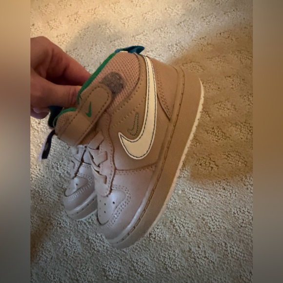 Nike Kids Tan High Rise Shoes - Picture 3 of 5